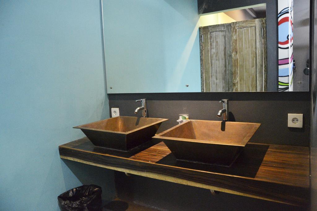 Nau Here Hostel 꾸따 객실 사진