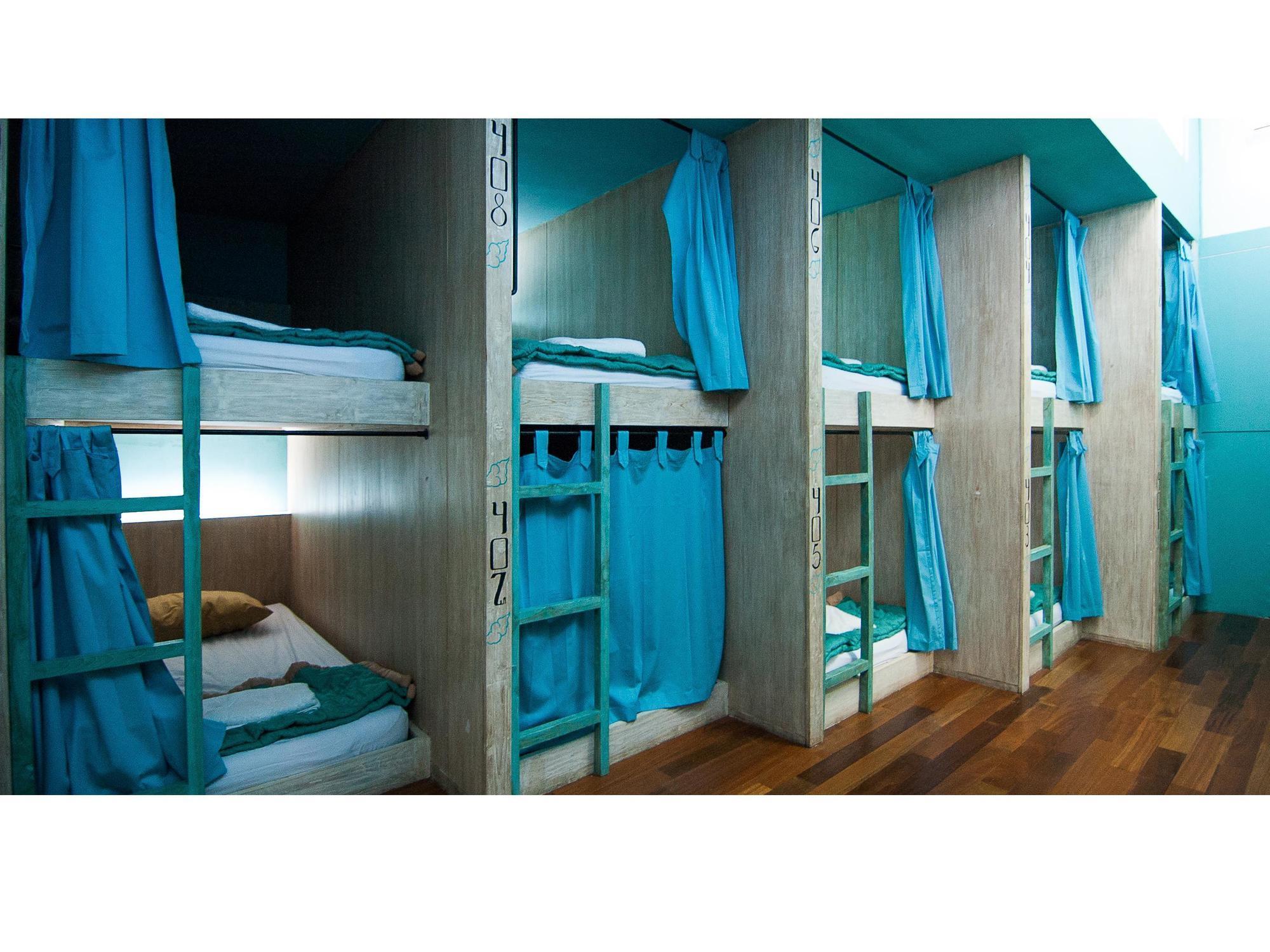 Nau Here Hostel 꾸따 외부 사진