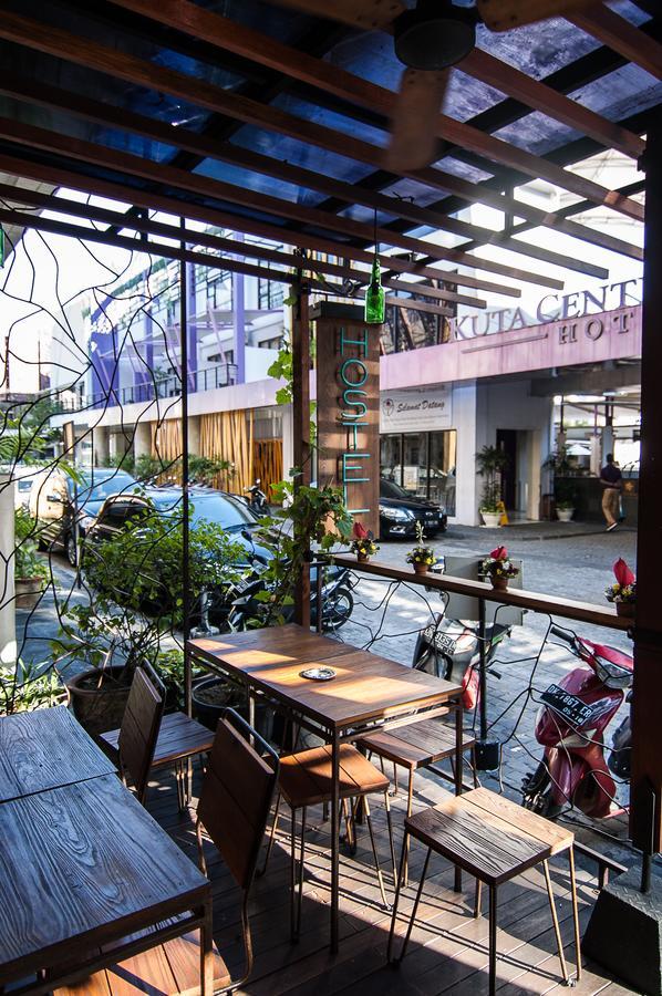 Nau Here Hostel 꾸따 외부 사진