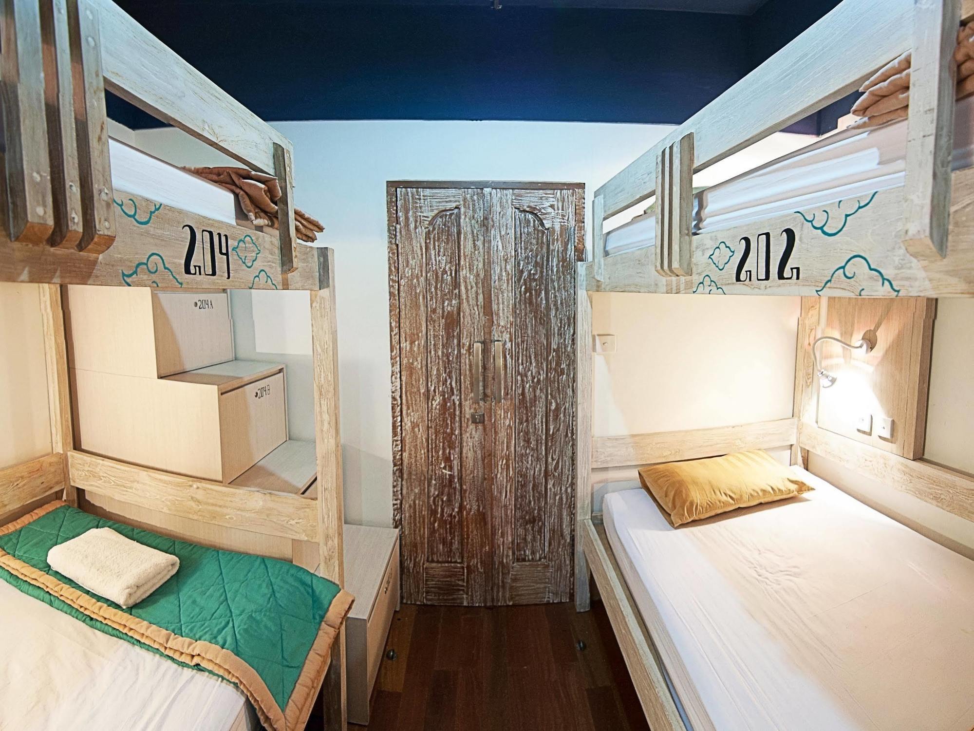 Nau Here Hostel 꾸따 외부 사진