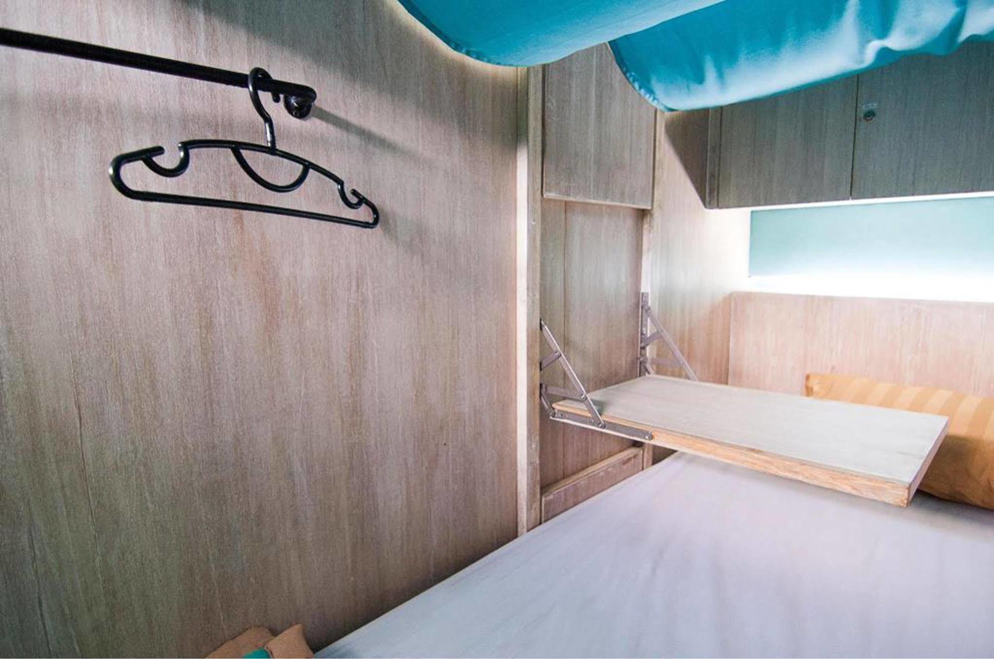 Nau Here Hostel 꾸따 외부 사진