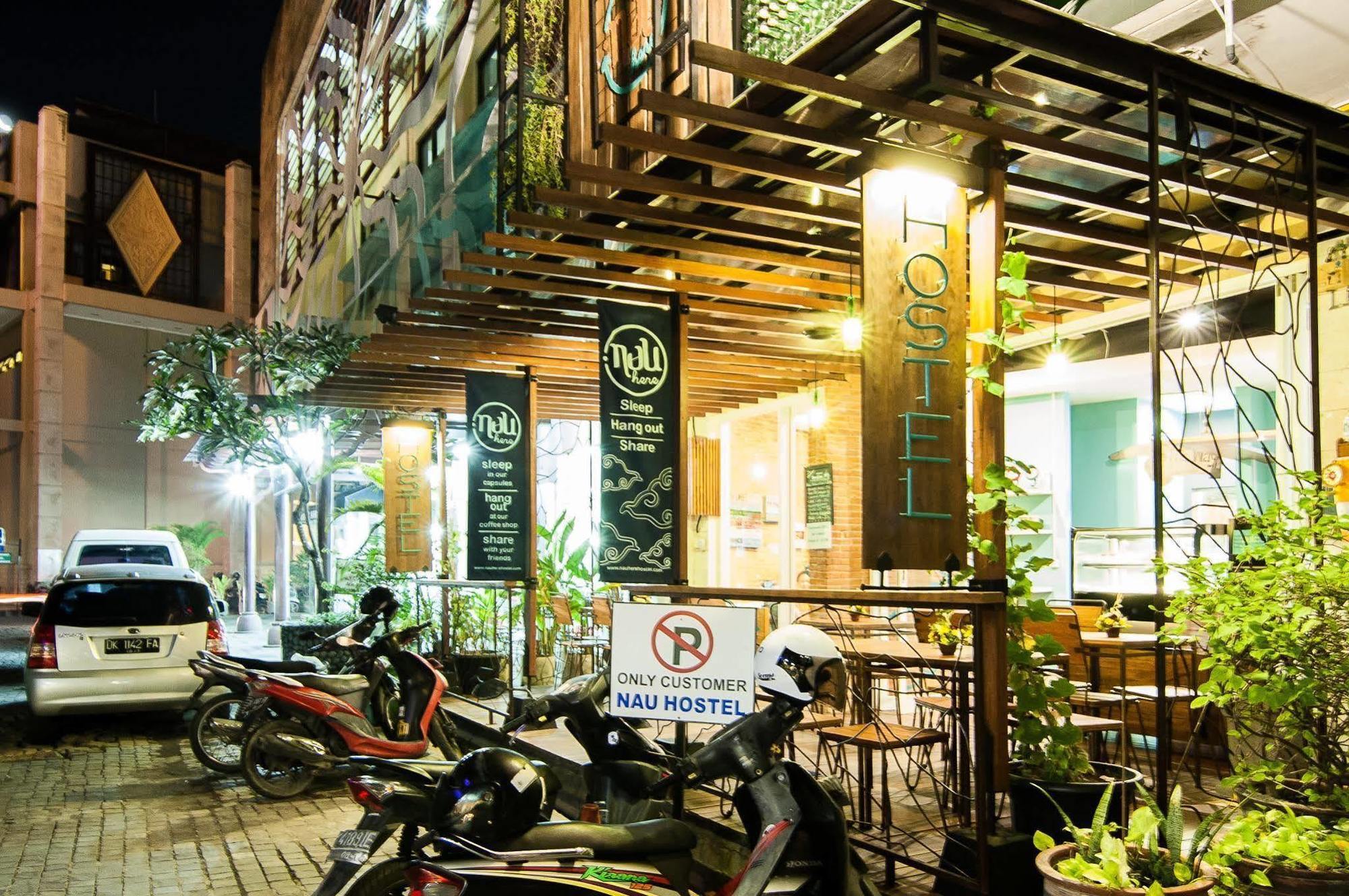 Nau Here Hostel 꾸따 외부 사진