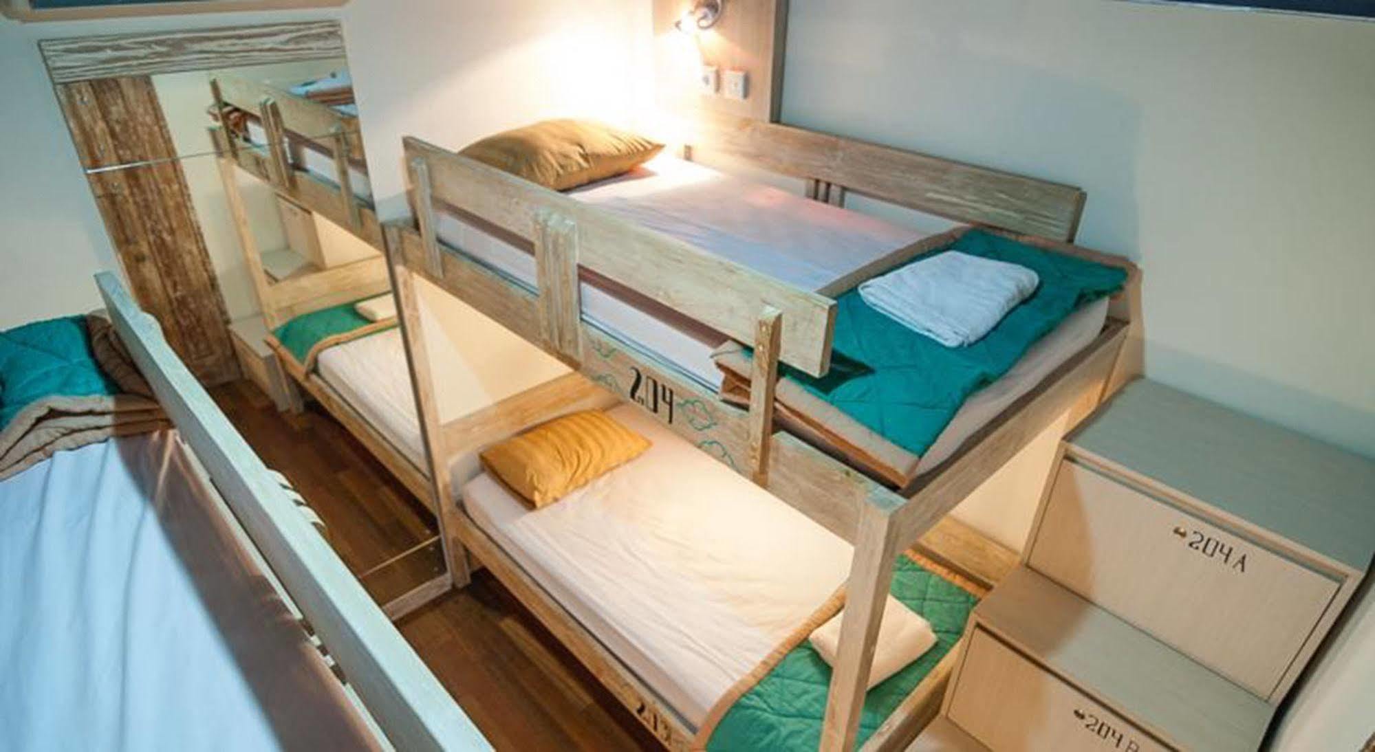 Nau Here Hostel 꾸따 외부 사진